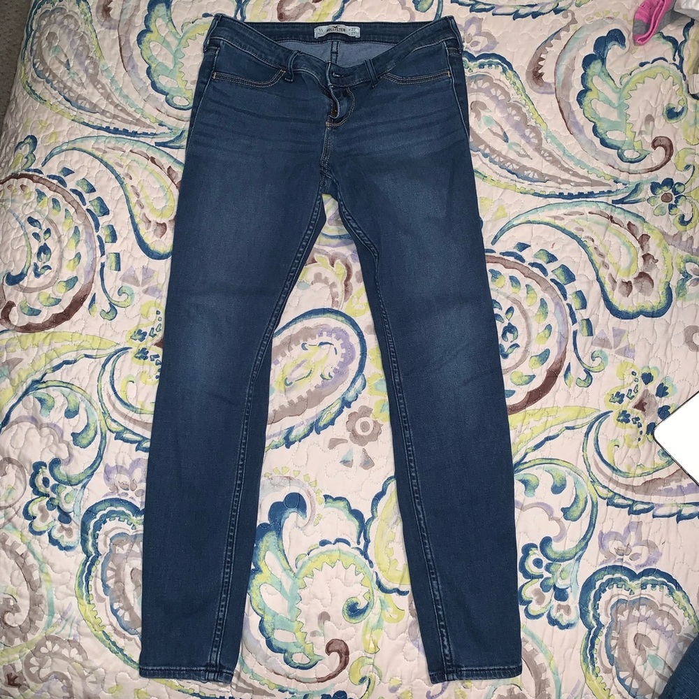Hollister Medium Wash Jeans